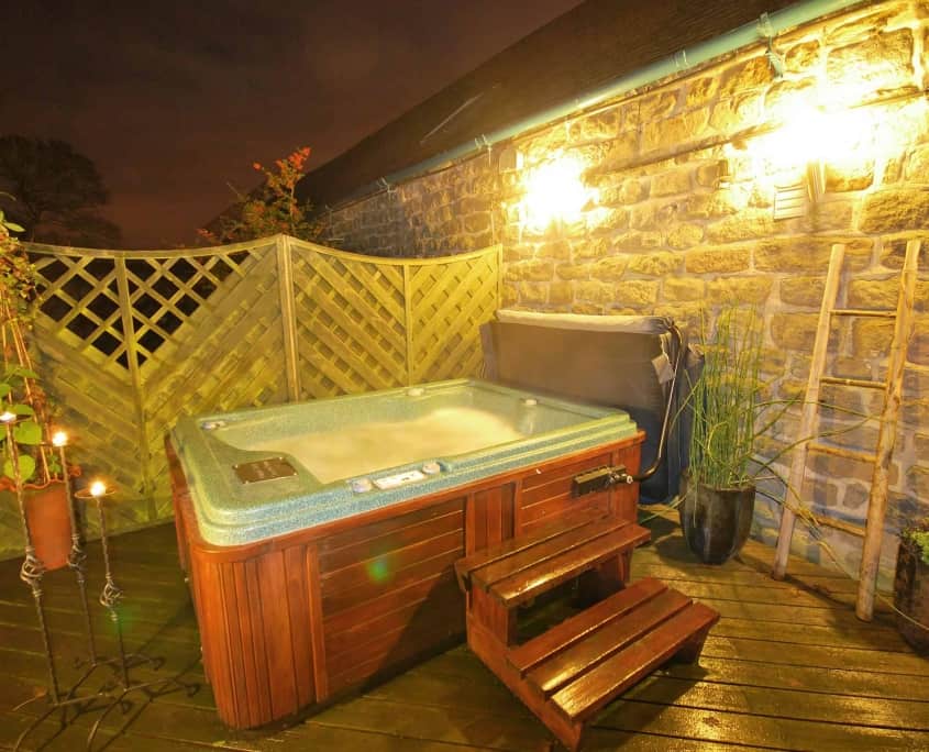 Luxury Room With Private Hot Tub And Decked Terrace   Studio Hot Tub 845x684 